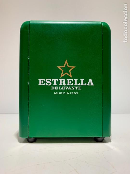 Coleccionismo de cervezas: SERVILLETERO ESTRELLA LEVANTE - Foto 2