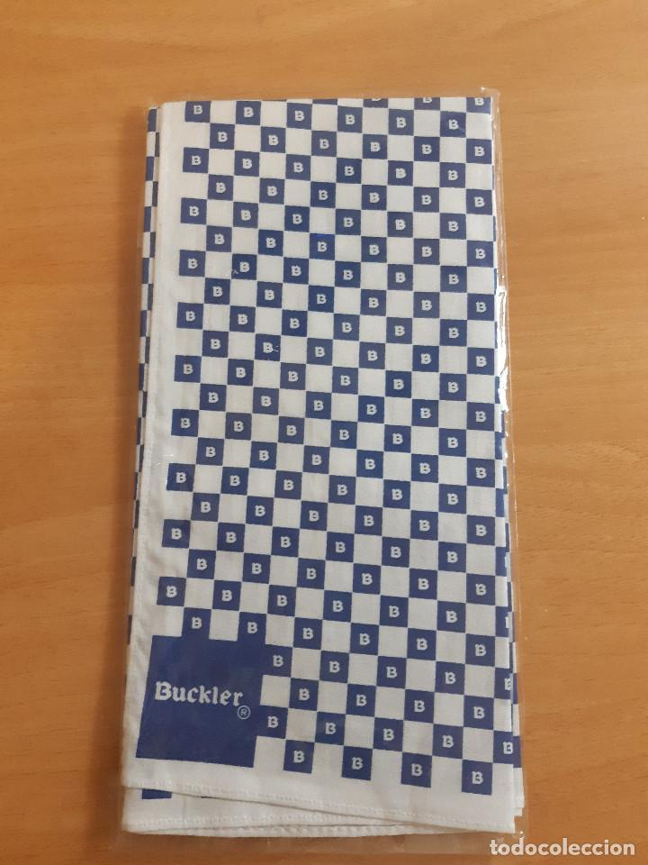 Coleccionismo de cervezas: Buckler. Pa&ntilde;uelo o pa&ntilde;o cuadrado. Objeto promocional