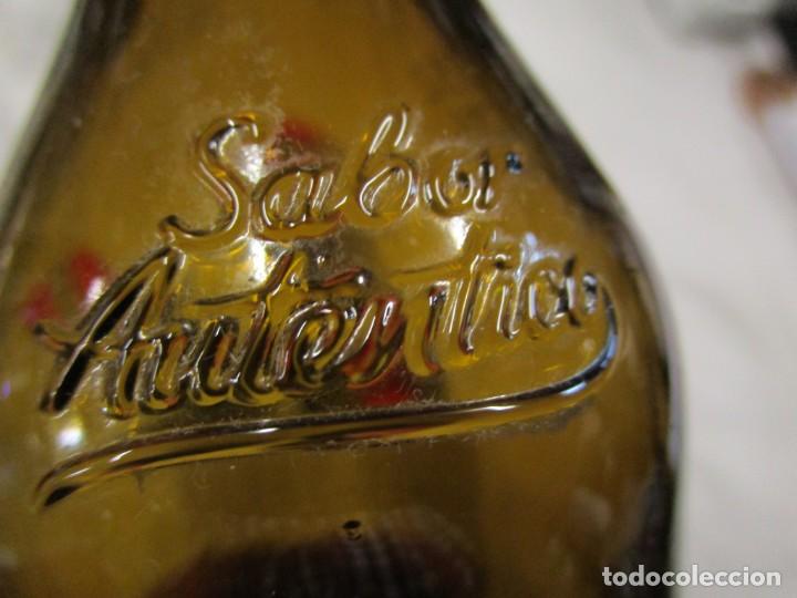 Coleccionismo de cervezas: PORTUGAL, CERVEZA SUPER BOCK - LOTE 2 BOTELLINES TERCIO, CONMEMORATIVA 90 AÑOS 1927/2017 33cl +*INFO - Foto 4 - 195413506