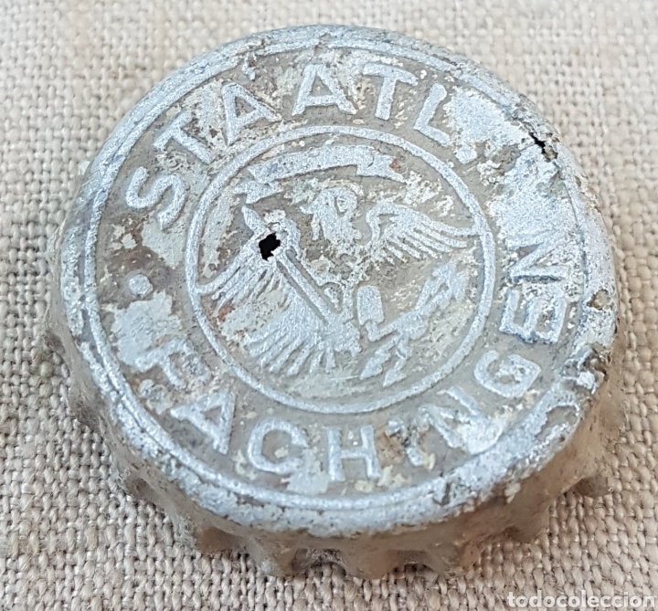 Coleccionismo de cervezas: Antigua chapa cerveza relieve staatl fachingen