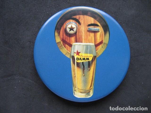 Coleccionismo de cervezas: ABREBOTELLAS CON IMAN CERVEZA DAMM - Foto 1
