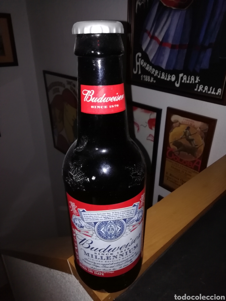 Coleccionismo de cervezas: Botella de budveiser gigante - Foto 5
