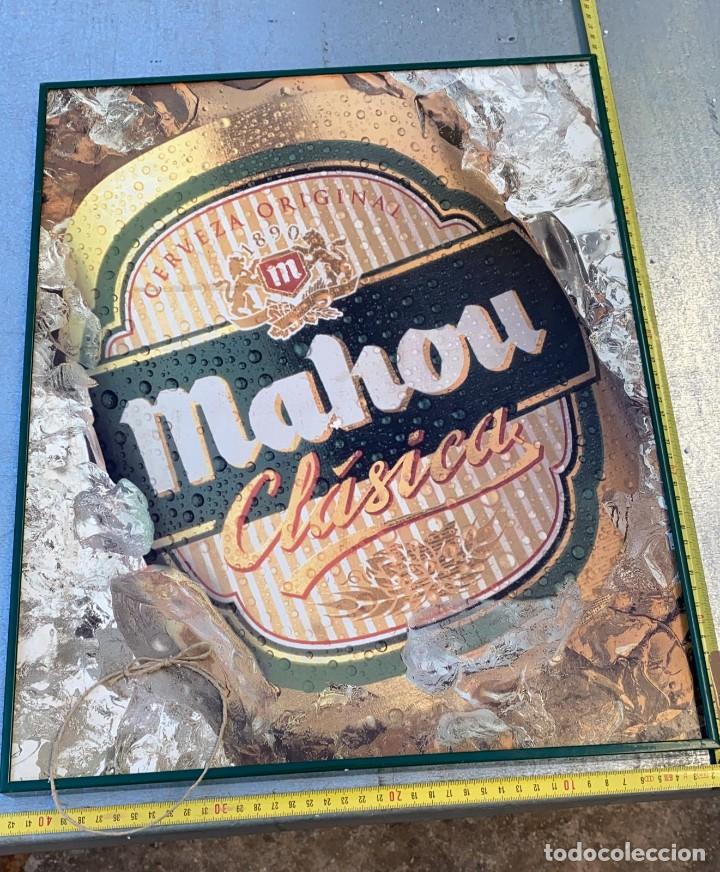Coleccionismo de cervezas: ESPEJO ANTIGUO PUBLICITARIO DE CERVEZAS MAHOU DE 50 X 45 APROXIMADAMENTE