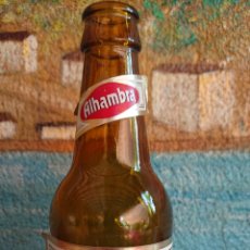 Coleccionismo de cervezas: ANTIGUA BOTELLA CERVEZA ALHAMBRA. CADUCIDAD DEL 95. CAPACIDAD 30CL. Lote 219367162