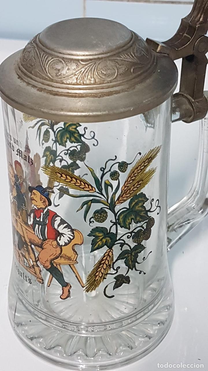 Copa-jarra de cerveza alemana con tapa peltre