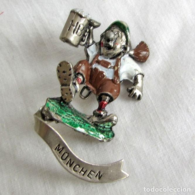 Sammeln von Brauereiartikeln: Broche met&aacute;lico de aguja Munich bebedor de cerveza