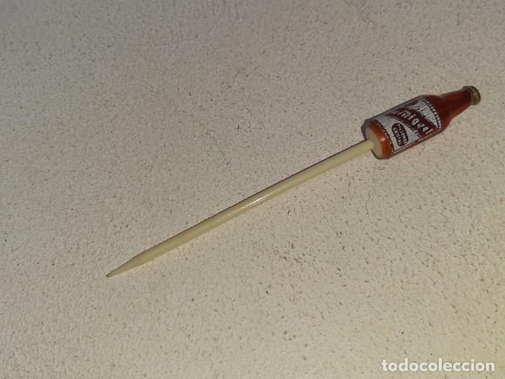 Coleccionismo de cervezas: ANTIGUO PALILLO PUBLICITARIO BOTELLA DE CERVEZA SAN MIGUEL A&Ntilde;OS 50