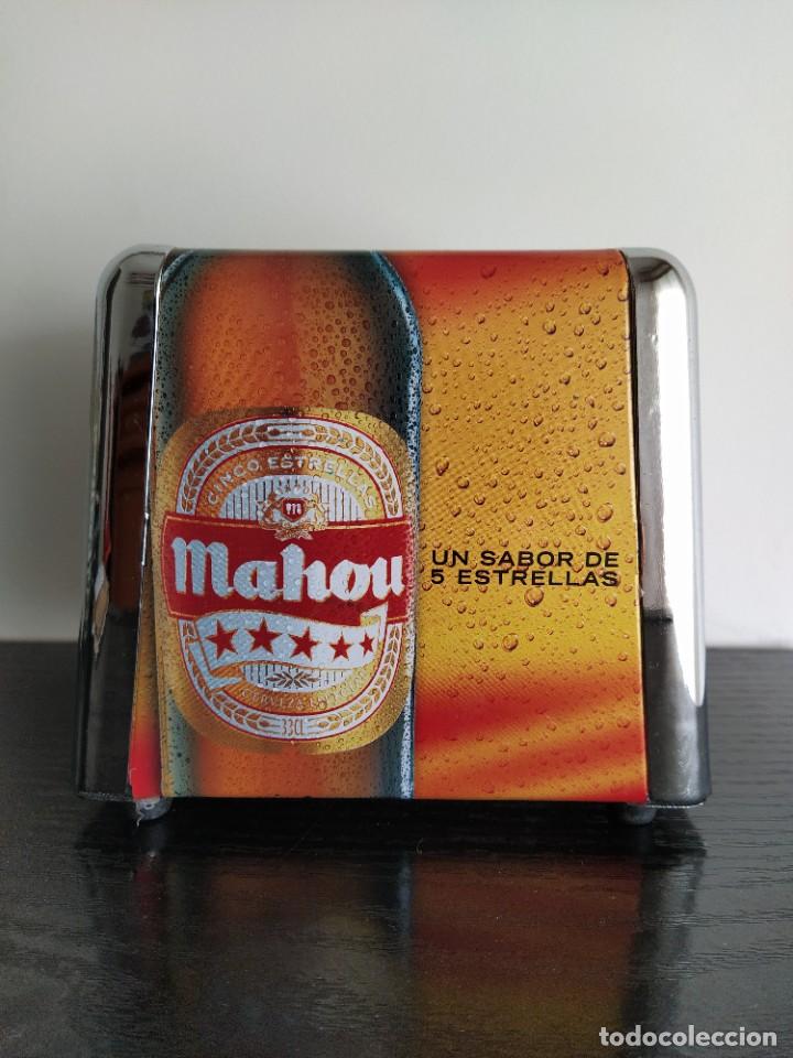 Coleccionismo de cervezas: SERVILLETERO CERVEZAS MAHOU UN SABOR DE 5 ESTRELLAS. 12,5 x 15 x 10 CM