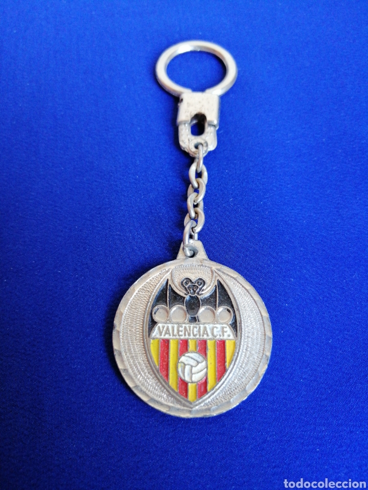 Coleccionismo de cervezas: &Aacute;GUILA DORADA VALENCIA CF - Foto 1