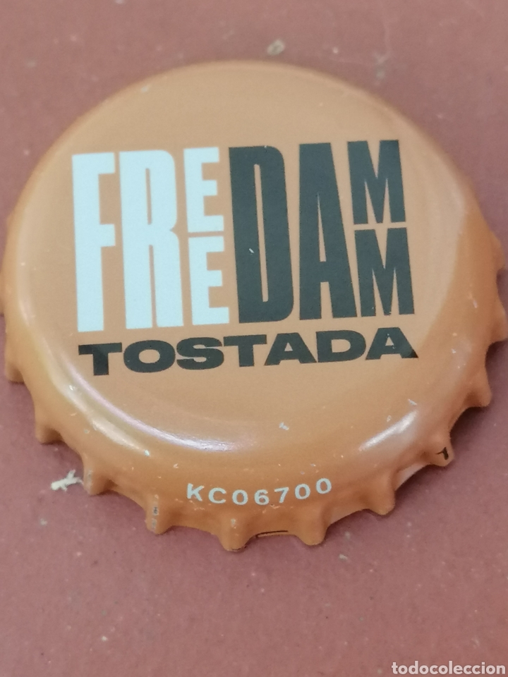 Coleccionismo de cervezas: TAP&Oacute;N CORONA BOTTLE CAP CAPSULE BIERE CHAPA BEER CERVEZA FREEDAMM TOSTADA(1)--LOTE N. 247---CARMANJO