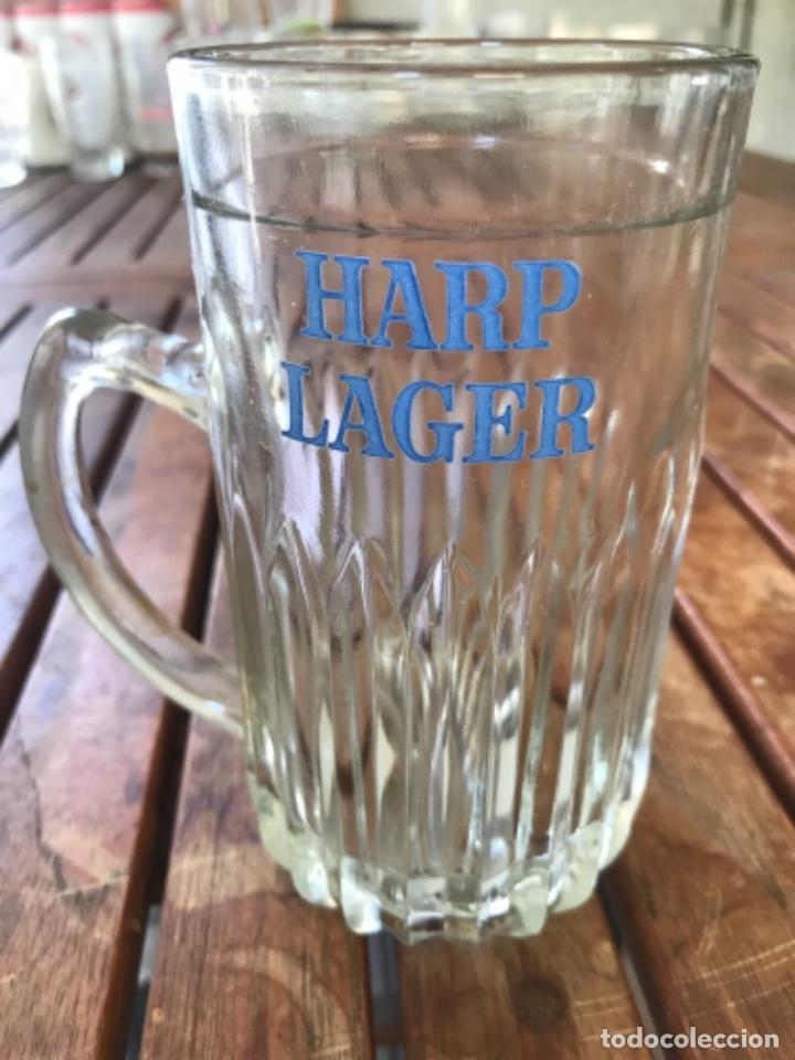 Coleccionismo de cervezas: Antigua jarra de cerveza Harp Lager