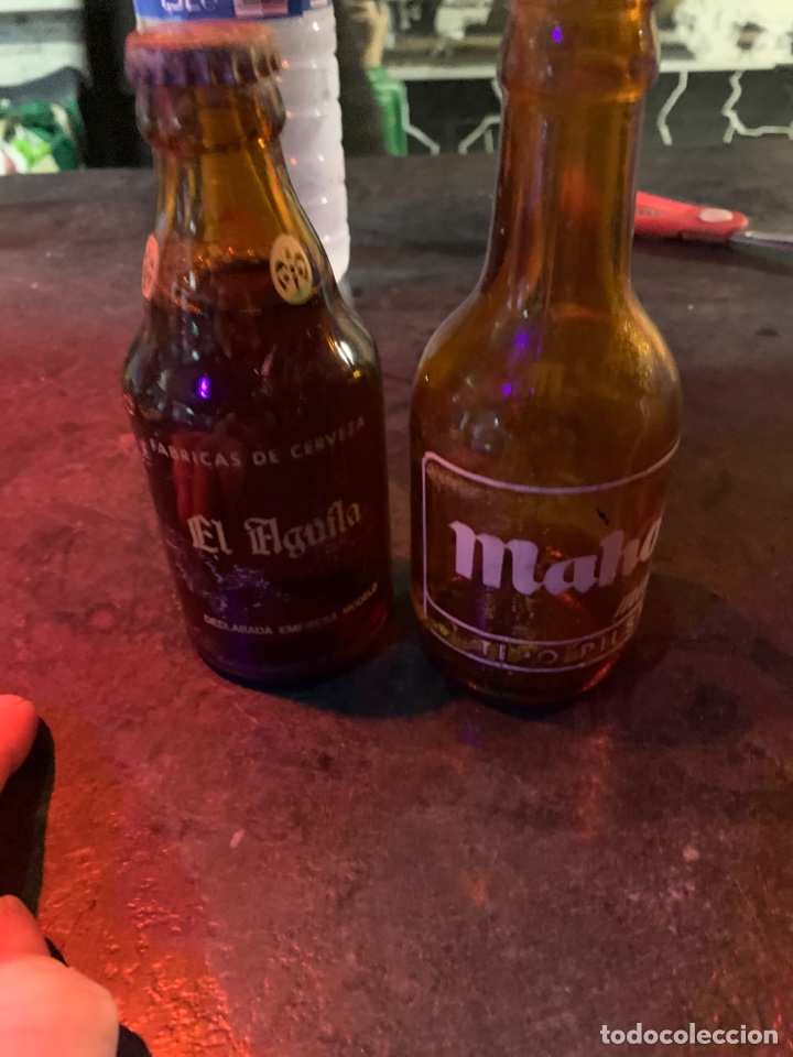 Coleccionismo de cervezas: Botellines uno de mahou y otro del &aacute;guila sin abrir