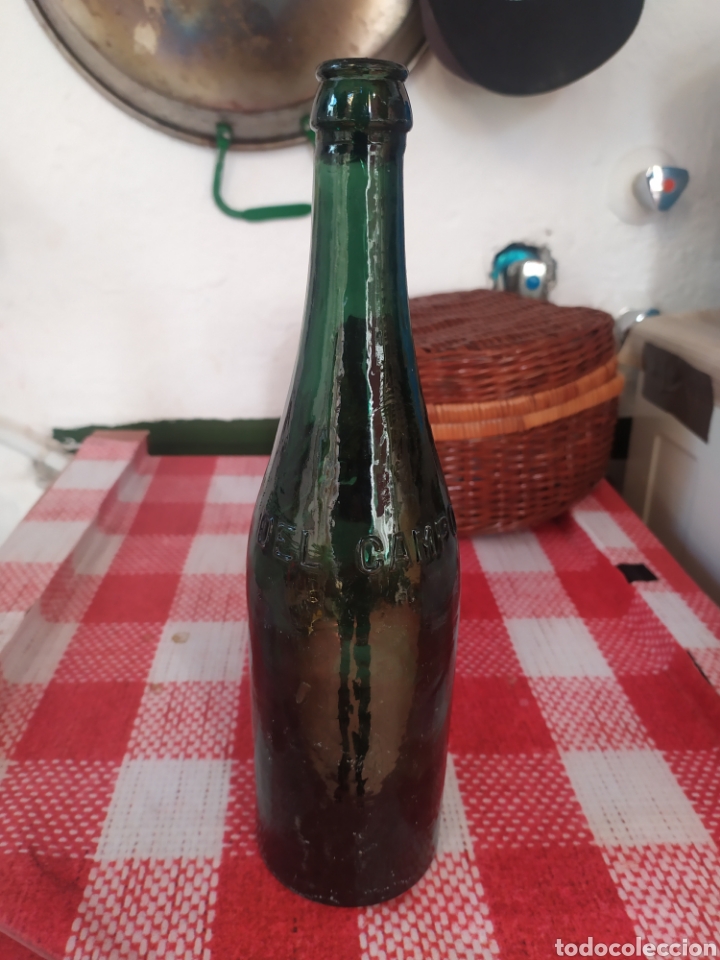 Coleccionismo de cervezas: Botella cerveza Cruzcampo relieve antigua - Foto 1 - 291857983