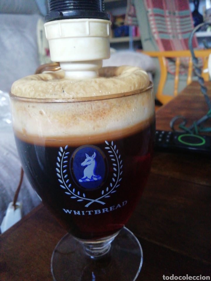 Coleccionismo de cervezas: L&aacute;mpara WHITBREAD cerveza - Foto 4