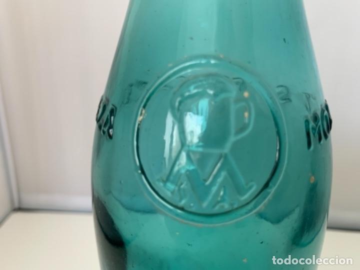 Coleccionismo de cervezas: MORITZ ANTIGUA BOTELLA VERDE VACIA 28 CMS - Foto 5