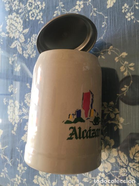 Coleccionismo de cervezas: Jarra de cerveza el alcazar - Foto 1