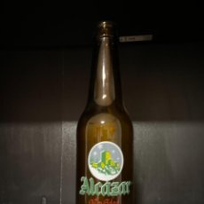 Coleccionismo de cervezas: BOTELLA CERVEZA ALCAZAR NAVIDAD 2001