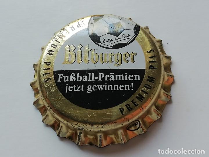 Colecionismo de cervejas: Chapa tap&oacute;n corona NUEVO de la cerveza alemana BITBURGER PREMIUM PILS FUSSBALL-PR&Auml;MIEN