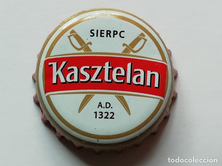 Coleccionismo de cervezas: Chapa tap&oacute;n corona de la cerveza polaca KASZTELAN SIERPC A.D. 1322 (falda crema-roja)