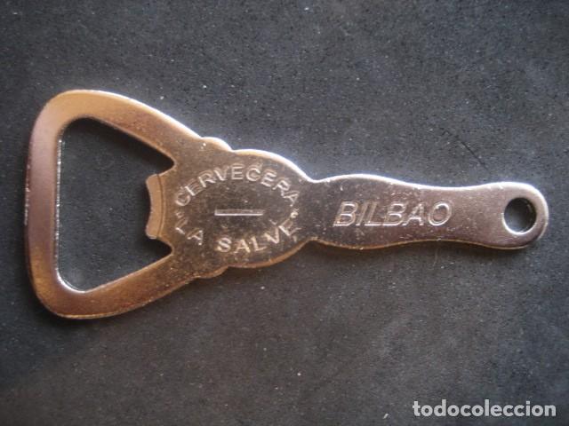 Coleccionismo de cervezas: ABREBOTELLAS CERVEZA LA SALVE BILBAO - Foto 1