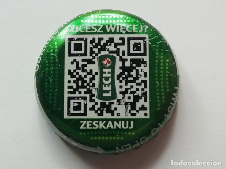 Coleccionismo de cervezas: Chapa tap&oacute;n corona de la cerveza polaca LECH CHCESZ WIECEJ? ZESKANUJ ('odkrec kapsel' en la falda)