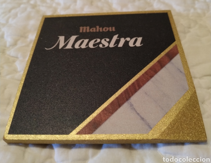 Coleccionismo de cervezas: POSAVASOS CERVEZA MAHOU MAESTRA MADERA