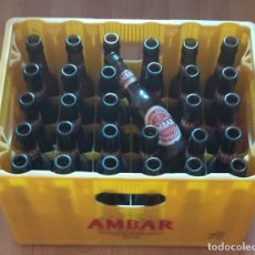 Coleccionismo de cervezas: CERVEZA ÁMBAR. CAJA VINTAGE CON SUS 30 BOTELLINES.