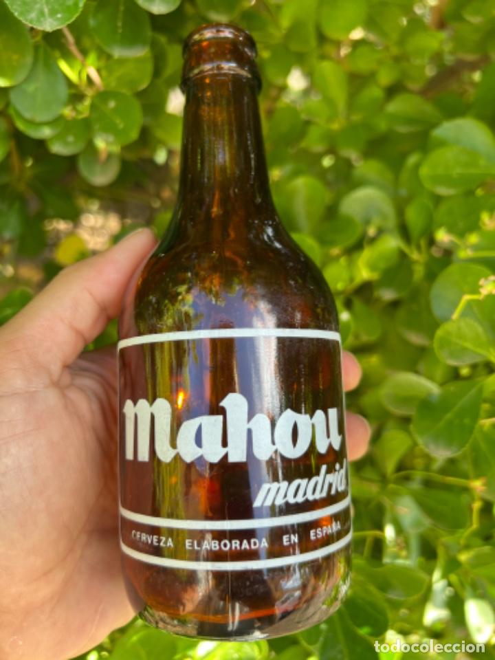 Coleccionismo de cervezas: ANTIGUA BOTELLA DE CERVEZA MAHOU