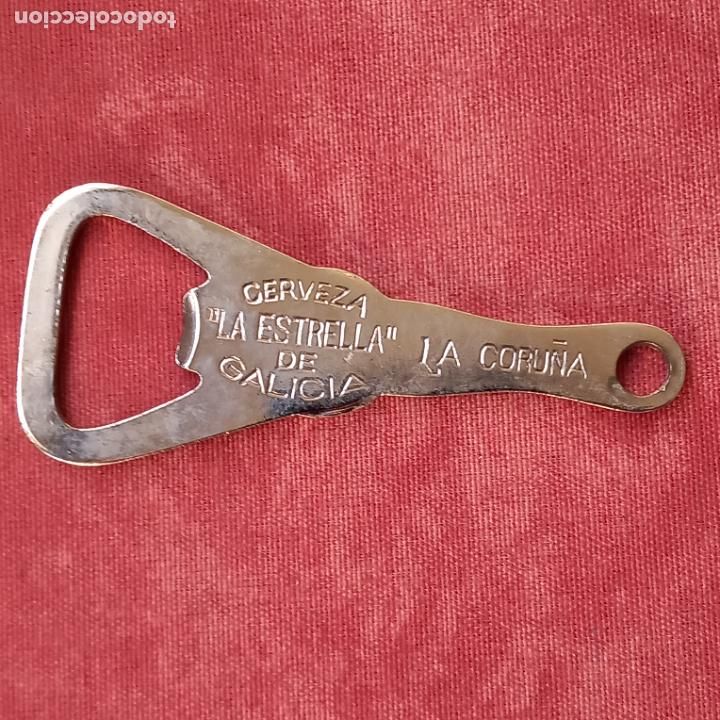 Coleccionismo de cervezas: Abre botellas Abrebotellas de metal de cerveza La estrella de Galicia, A Coru&ntilde;a