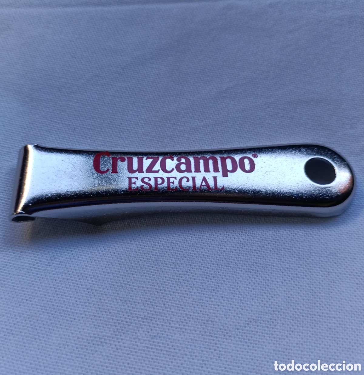Coleccionismo de cervezas: Abridor Cruzcampo Especial nuevo. Cerveza, abre chapa, cruz campo,