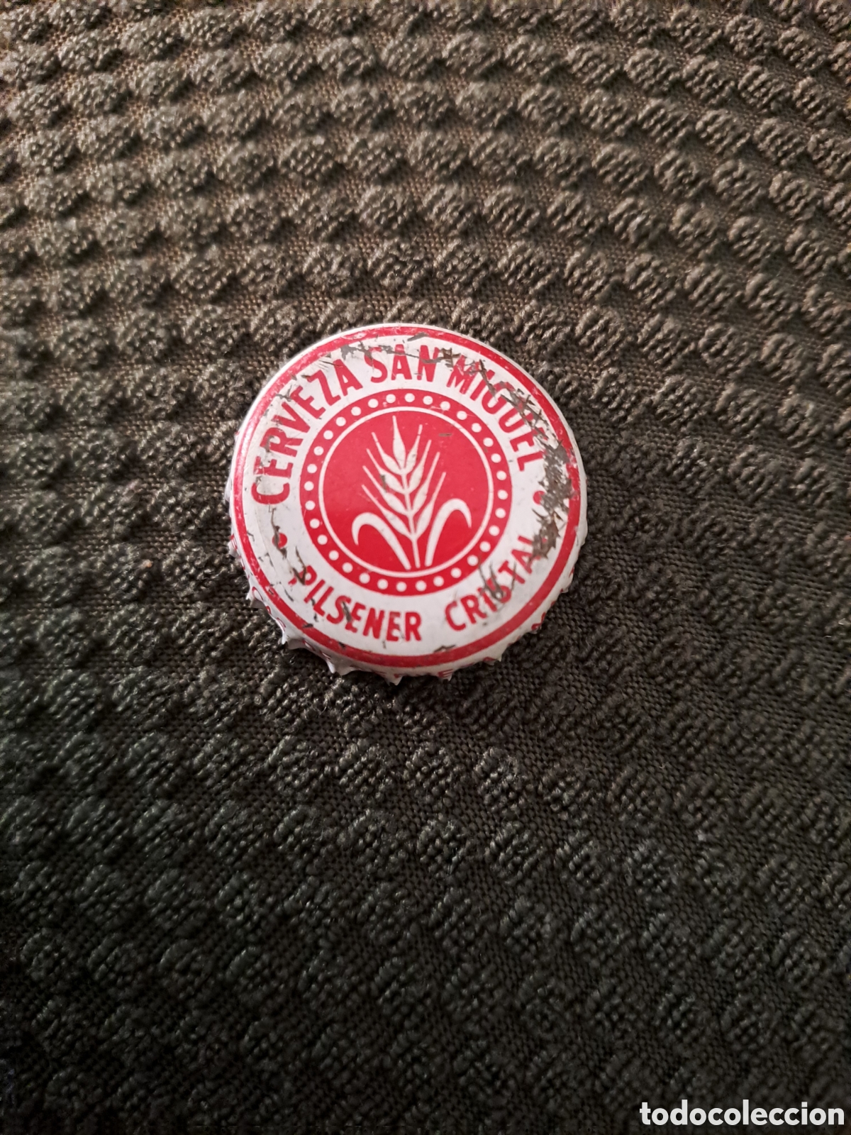 Coleccionismo de cervezas: CHAPA CORONA CERVEZA SAN MIGUEL MODELO ROJO A&Ntilde;OS 80