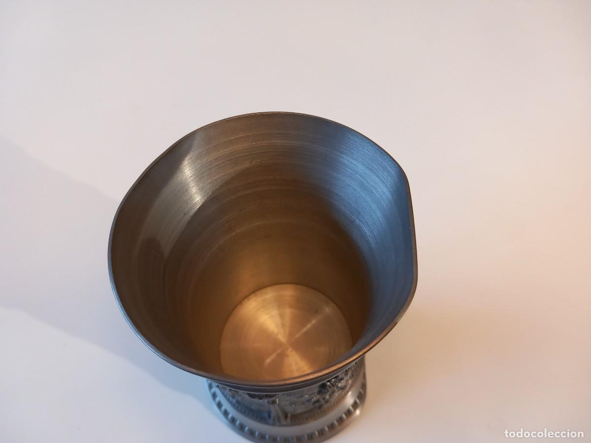 Coleccionismo de cervezas: Vaso de cerveza de zinc. - Foto 7