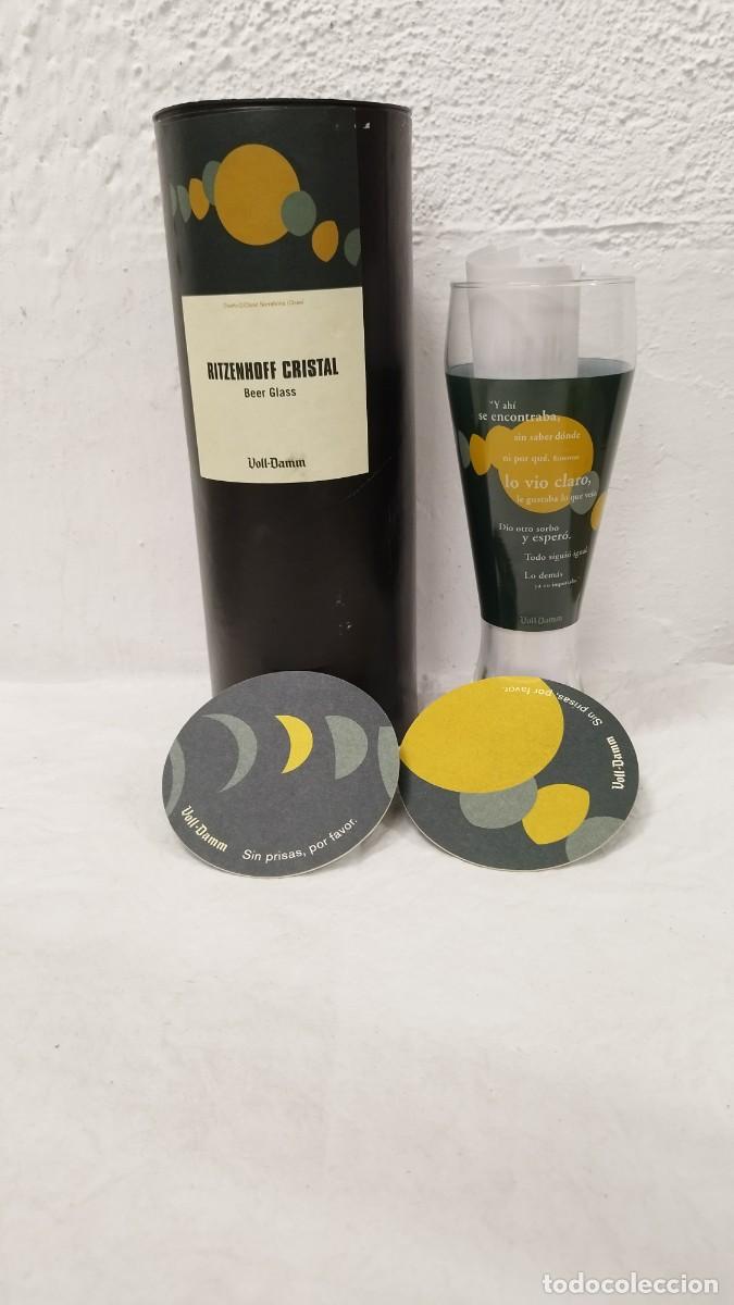 Sammeln von Brauereiartikeln: Antiguo Vaso publicidad Promo Voll Damm en su caja con 2 posavasos Claret Serrahima