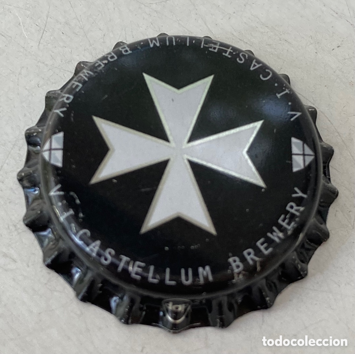 Coleccionismo de cervezas: TAPON CORONA BEER CHAPA CERVEZA CASTELLUM (3). CHIPRE. FAB. CHAPA: DAP.----LOTE N. 2491---CARMANJO