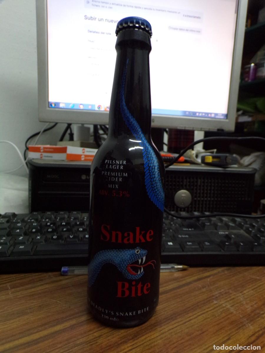 Coleccionismo de cervezas: ESTAMOS LIQUIDANDO. botella snake bite old deadly&acute;s snake bite 330 ml - Foto 1