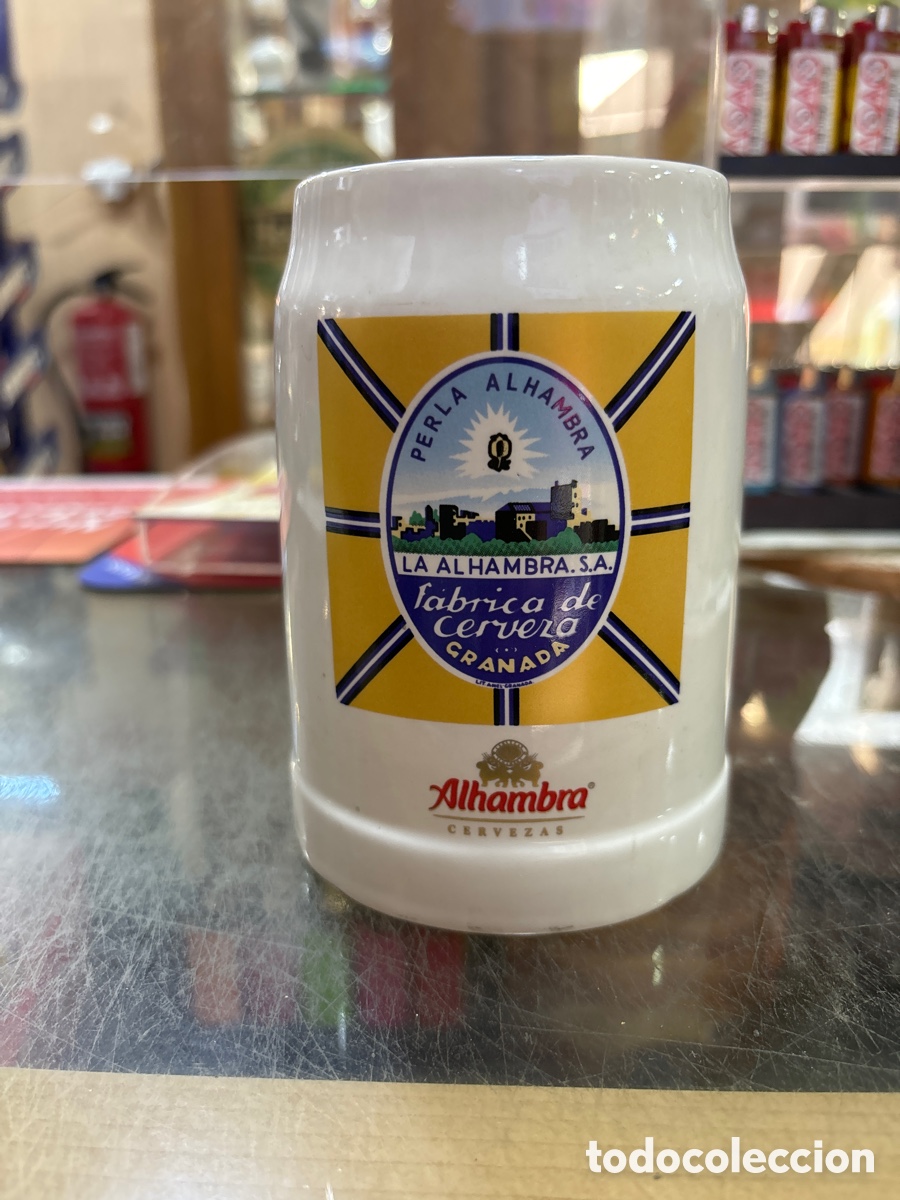 Coleccionismo de cervezas: Jarra cer&aacute;mica de cerveza ALHAMBRA