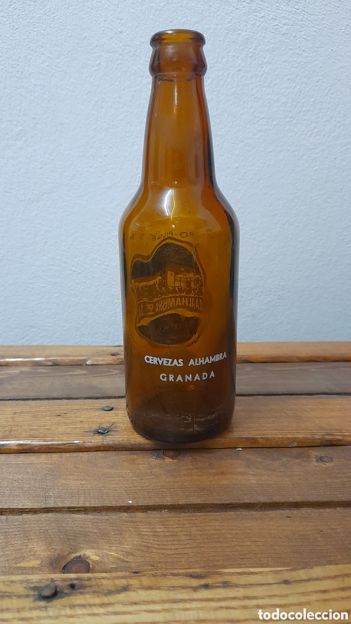 Coleccionismo de cervezas: Botella de cerveza La Alhambra Granada tercio - Foto 2