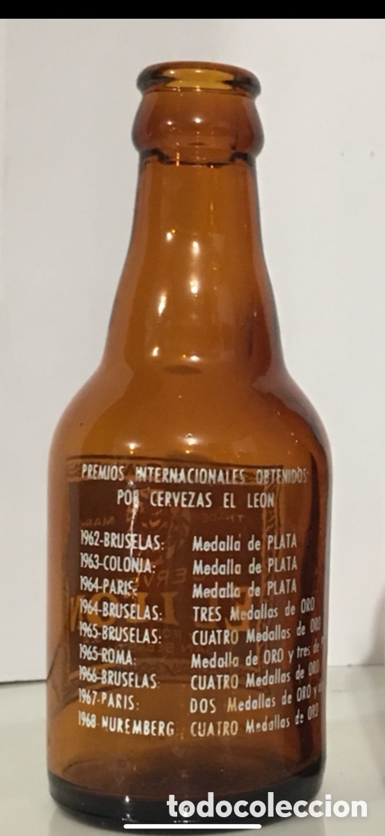 Coleccionismo de cervezas: ANTIGUA BOTELLA DE CERVEZA EL LEON - Foto 2