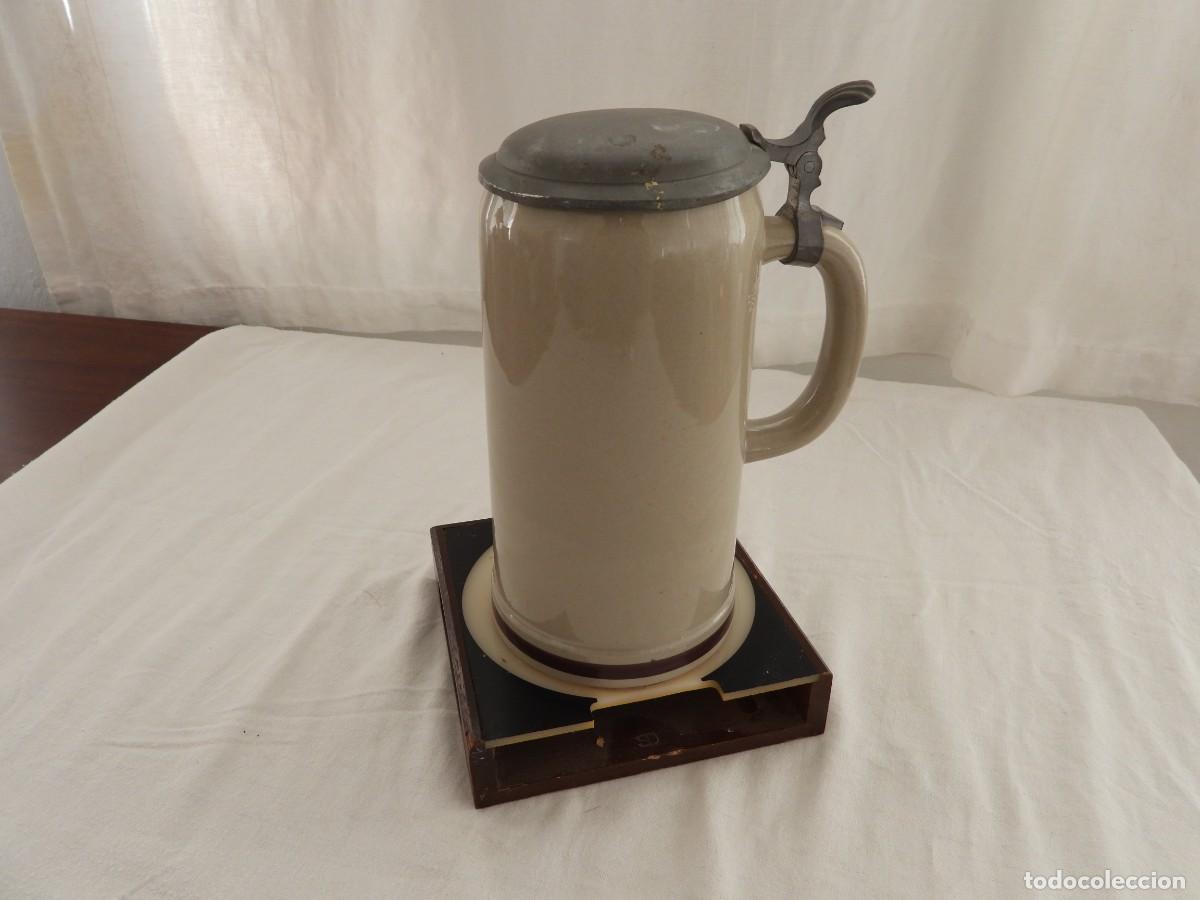 Coleccionismo de cervezas: Decoraci&oacute;n de barra de cerveza Faust - Foto 2