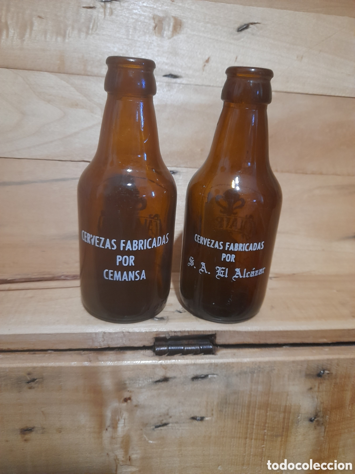 Coleccionismo de cervezas: 2 Antiguas botellas cerveza de 20 cl de cerveza Calatrava el Alc&aacute;zar y Cemansa