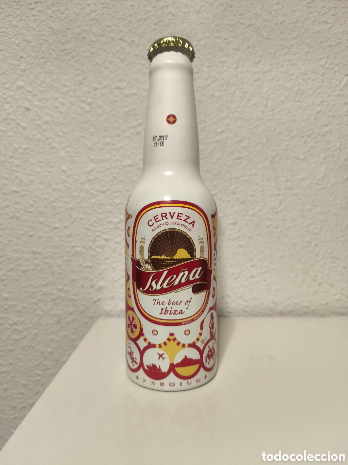 Coleccionismo de cervezas: Botella cerveza Isle&ntilde;a aluminio - Foto 1
