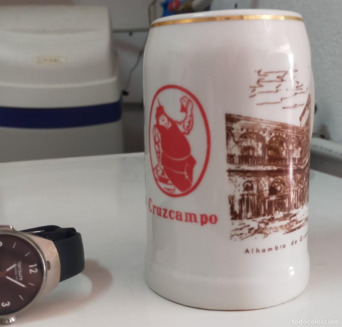 Colecionismo de cervejas: JARRA DE CERVEZA DE CERAMICA HECHA POR CRUZCAMPO CON UN BONITO ESTAMPADO