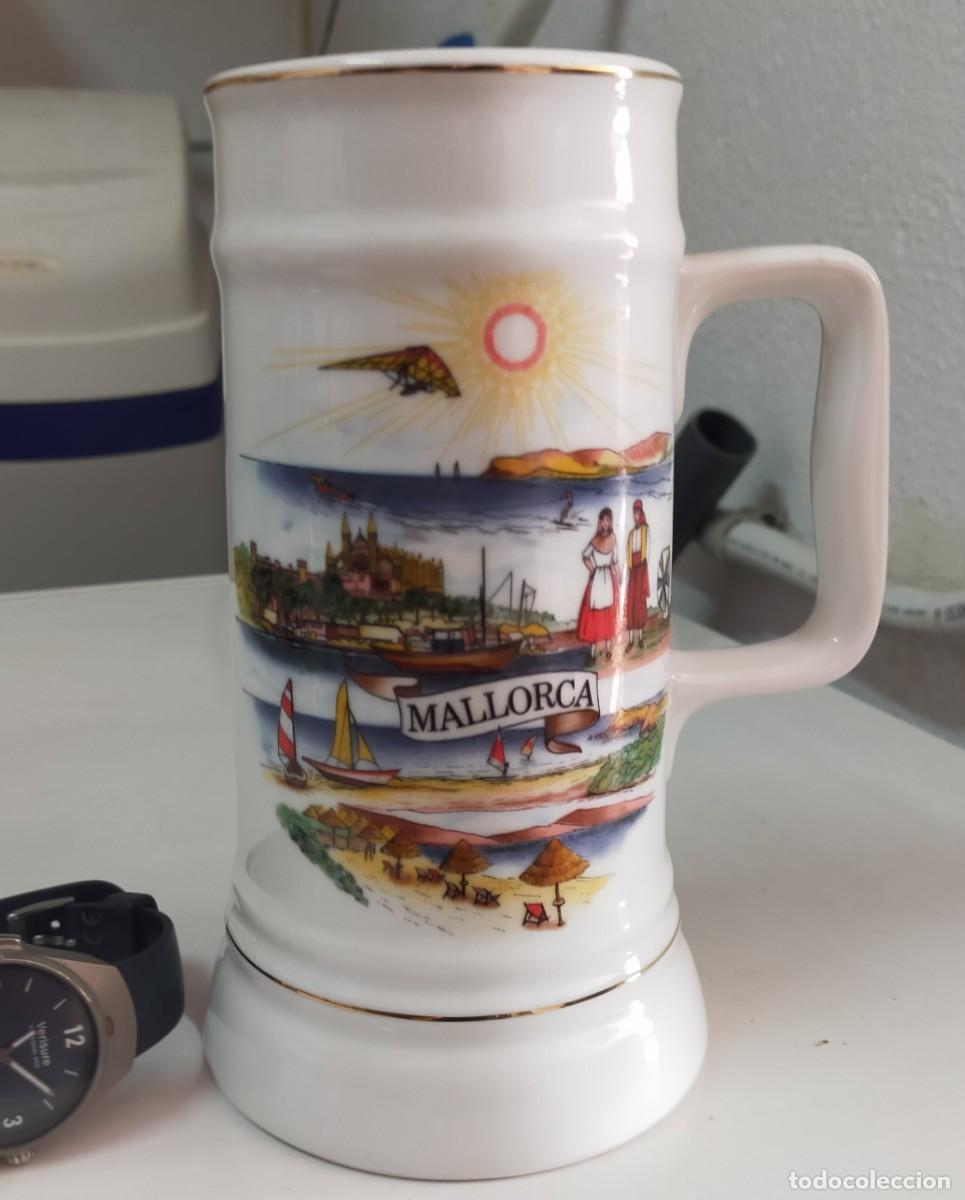 Colecionismo de cervejas: BELLA JARRA DE CERVEZA DE CERAMICA, CON UNA ESTAMPACION MUY BONITA