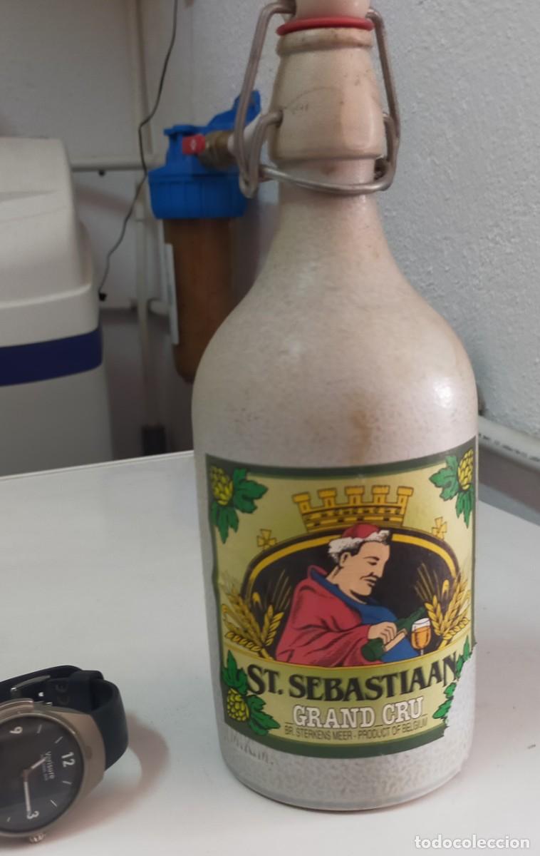 Colecionismo de cervejas: BOTELLA DE CERAMICA DE CERVEZA EXTRANJERA CON CIERRE DE TAPON DE GASEOSA