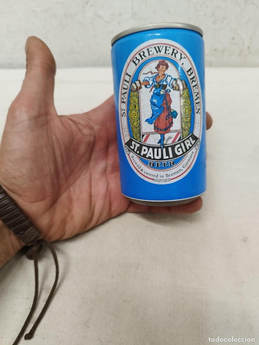 Coleccionismo de cervezas: Antigua lata de cerveza, St. Pauli Girl Lager.