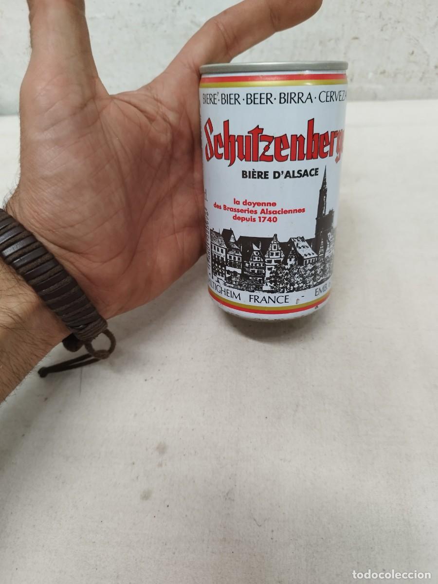 Coleccionismo de cervezas: Antigua lata de cerveza, Schutzenberger, una cerveza de Alsacia de las Brasseries Alsaciennes.