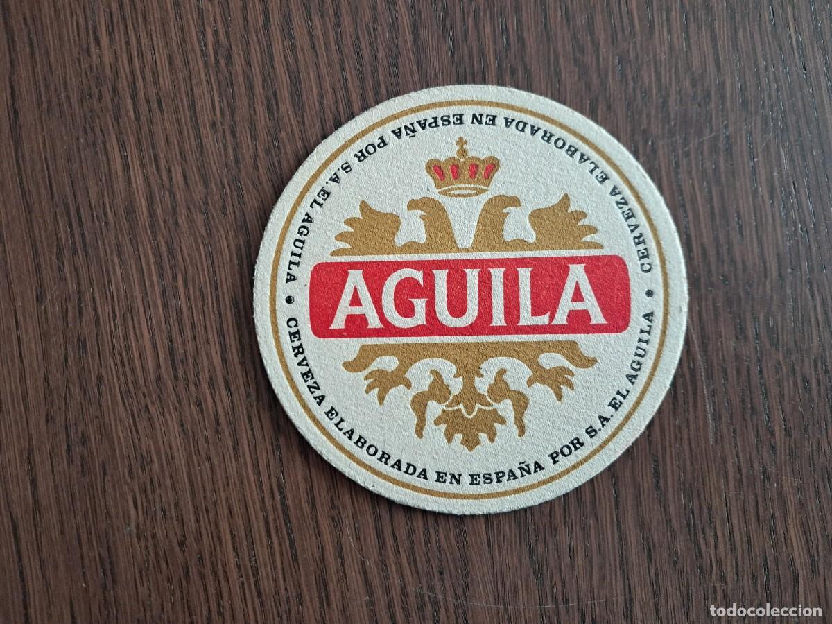 Coleccionismo de cervezas: posavasos de cerveza, &Aacute;guila, elaborada en Espa&ntilde;a.