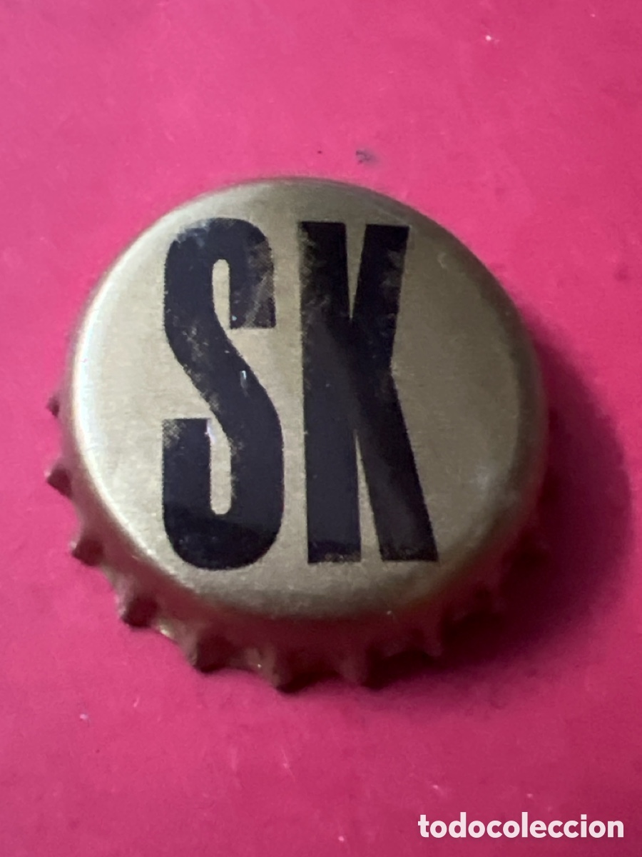 Collectable Beer: H593. CHAPA CERVEZA - Capsule de bi&egrave;re Skoll lettres SK