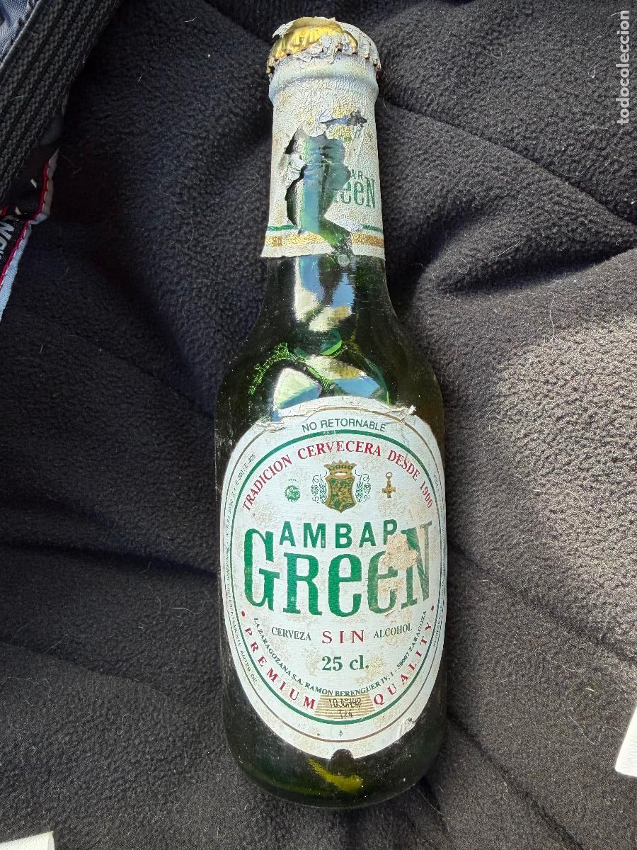 Coleccionismo de cervezas: Botella de cerveza &aacute;mbar green sin alcohol 98