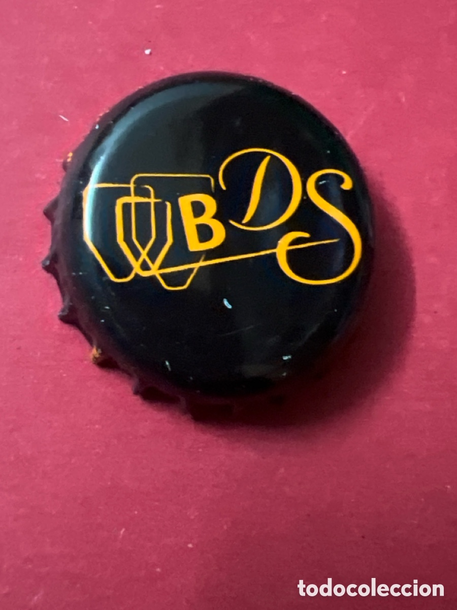 Collectable Beer: T4/X8/J4. CHAPA CERVEZA -Capsule De Biere &rdquo;Biere Les 3 Chariots Bds&rdquo; - Brasserie Artisanale Normande